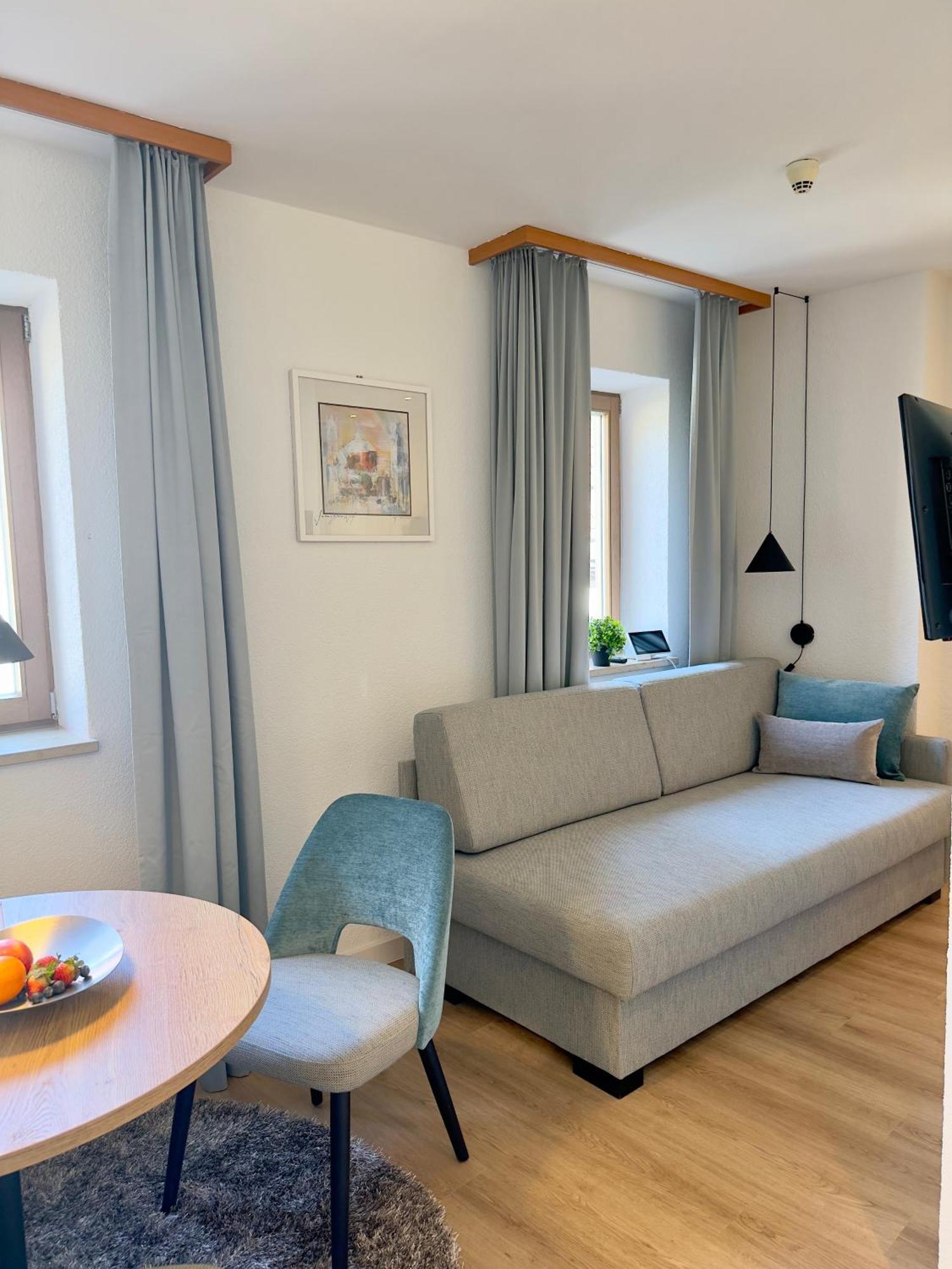 Living & Serviced Apartments By Blauer Wolf Gunzenhausen Buitenkant foto